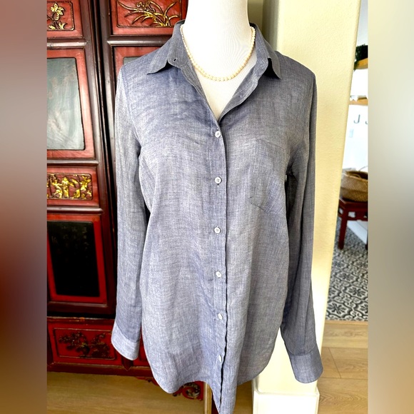 J. Crew Tops - J Crew ‘The Boy Shirt’ Size 6